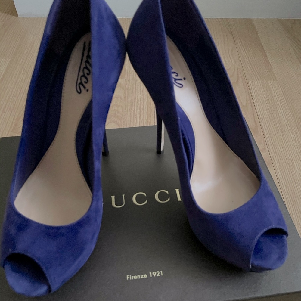Gucci heels
